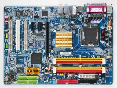 مادربرد گیگابایت Gigabyte 8I945PL-G (کارکرده) | فروش فقط حضوری در فروشگاه سفید رایانه اهواز